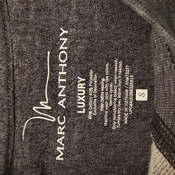 NWOT Marc Anothony Luxury Crew Neck Ombre Grey Sweater - Picture 3 of 9